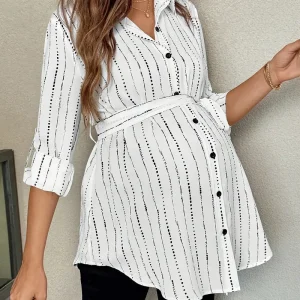 Blouse de maternité élégante à rayures