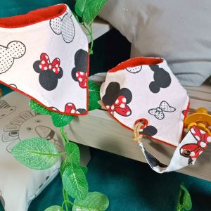 Bavoir Bandana avec ou sans accroche tétine – Couleur rouge